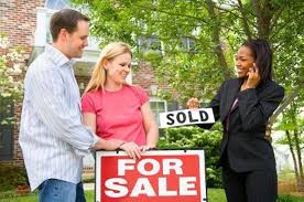 When buying property, there is no doubt that you will need professional assistance to conclude a successful deal. As in most industries, there are good and poor professionals... in the property industry too. The majority, however, are reputable professionals who aim to do the best job possible. 
